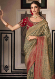 Beau sari soie vert et bordeaux Rajshree