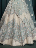 Beau lehenga bleu et blanc Yashvi