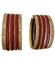 Bracelets indiens Zoya bordeaux et dorés avec détails scintillants.