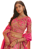 Lehenga de mariée Rani fuchsia et doré pour mariage indien