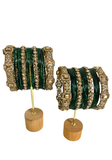 Lot de bracelets indiens Aarya Vert bouteille avec joncs colorés et bracelets métalliques incrustés de pierres