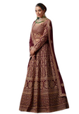 Lehenga mariée bordeaux Mahjabeen