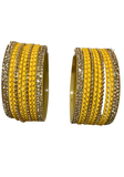Bracelets indiens jaunes et dorés Zoya avec détails scintillants.