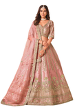 Lehenga rose poudré brodé Maythili avec voile en tulle