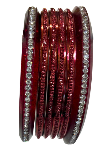 Bracelets Nirali rouge – lot de 6 bangles indiens ornés de strass argentés et paillettes rouges scintillantes.