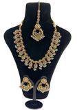 Parure Kajol Rose et Vert Pastel collier boucles d'oreilles et maang tikka