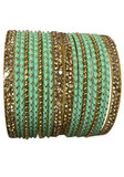 Bracelets indiens vert menthe et doré Zoya pour les deux poignets.
