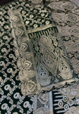 Détail bordure dorée travaillée du sari Maharani Padmini vert