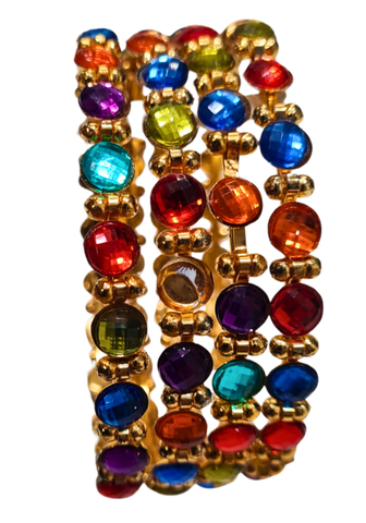 Bracelets Isha Multicolores & Or – lot de 4 bangles dorés décorés de pierres multicolores éclatantes.