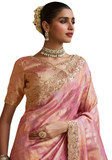 Détail du bustier brodé du sari Vedika Rose Poudré