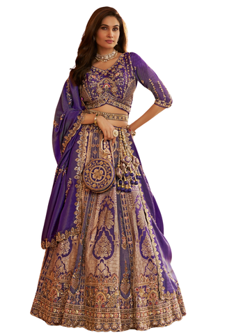 Lehenga de mariée Amaya violet et doré en soie Banarasi