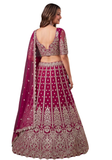 Lehenga Shakila rose intense avec broderies doré clair, bustier, jupe évasée et dupatta