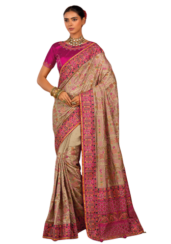 Sari Sharadha beige brodé avec pierres et miroirs