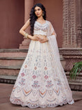 Lehenga Ridhima Blanc Cassé – Ensemble brodé pastel