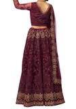 Lehenga indien avec voile brodé