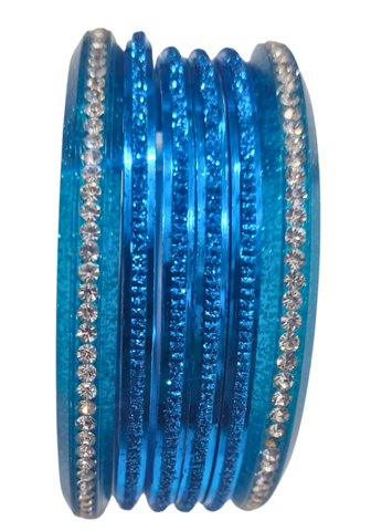 Bracelets Nirali Bleu Ciel – lot de 6 bangles indiens décorés de strass et paillettes scintillants.