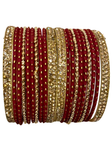 Bracelets indiens Zoya bordeaux et dorés avec détails scintillants.