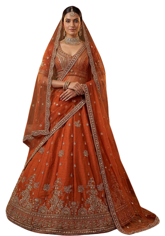 Lehenga terracotta Deepika avec broderies dorées raffinées