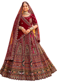 lehenga mariée Hemamalini velours bordeaux brodé doré – vue avant